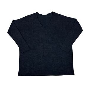 REB. in J. 220 V Neck Sweater Women's Small Minimalist Casual